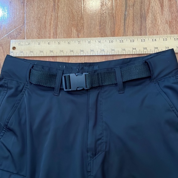 Denali Men’s Shorts Size 32 Black Cargo Shorts with Belt - Picture 3 of 13